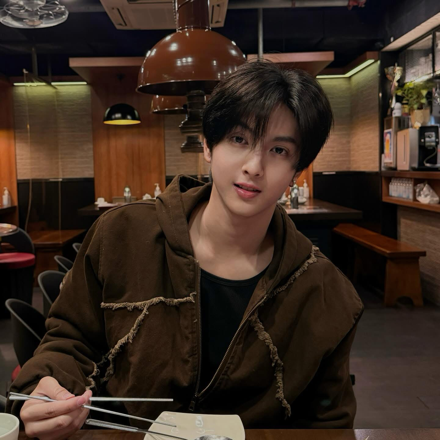 Latest photo of Copper (BUS)