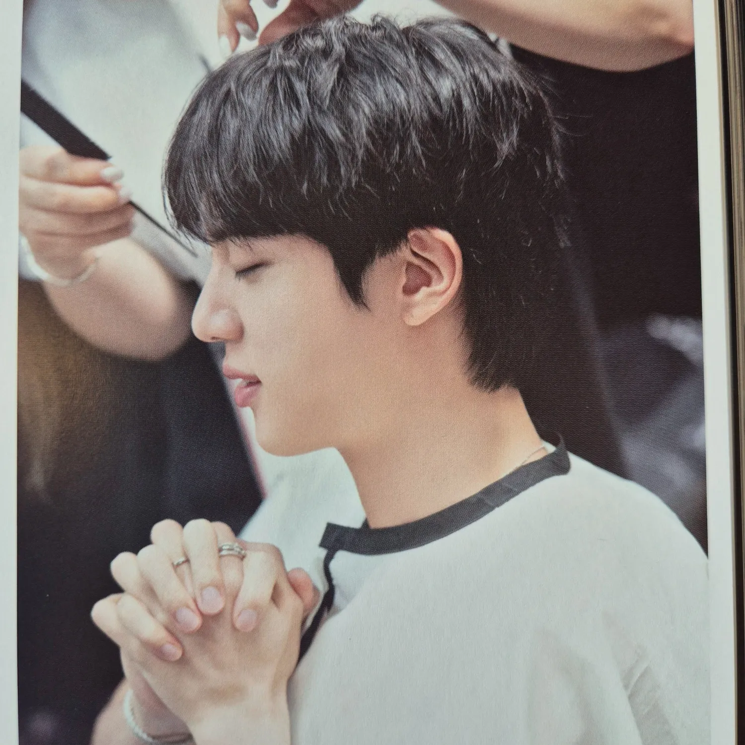 Foto aktivitas terbaru Jin (BTS)