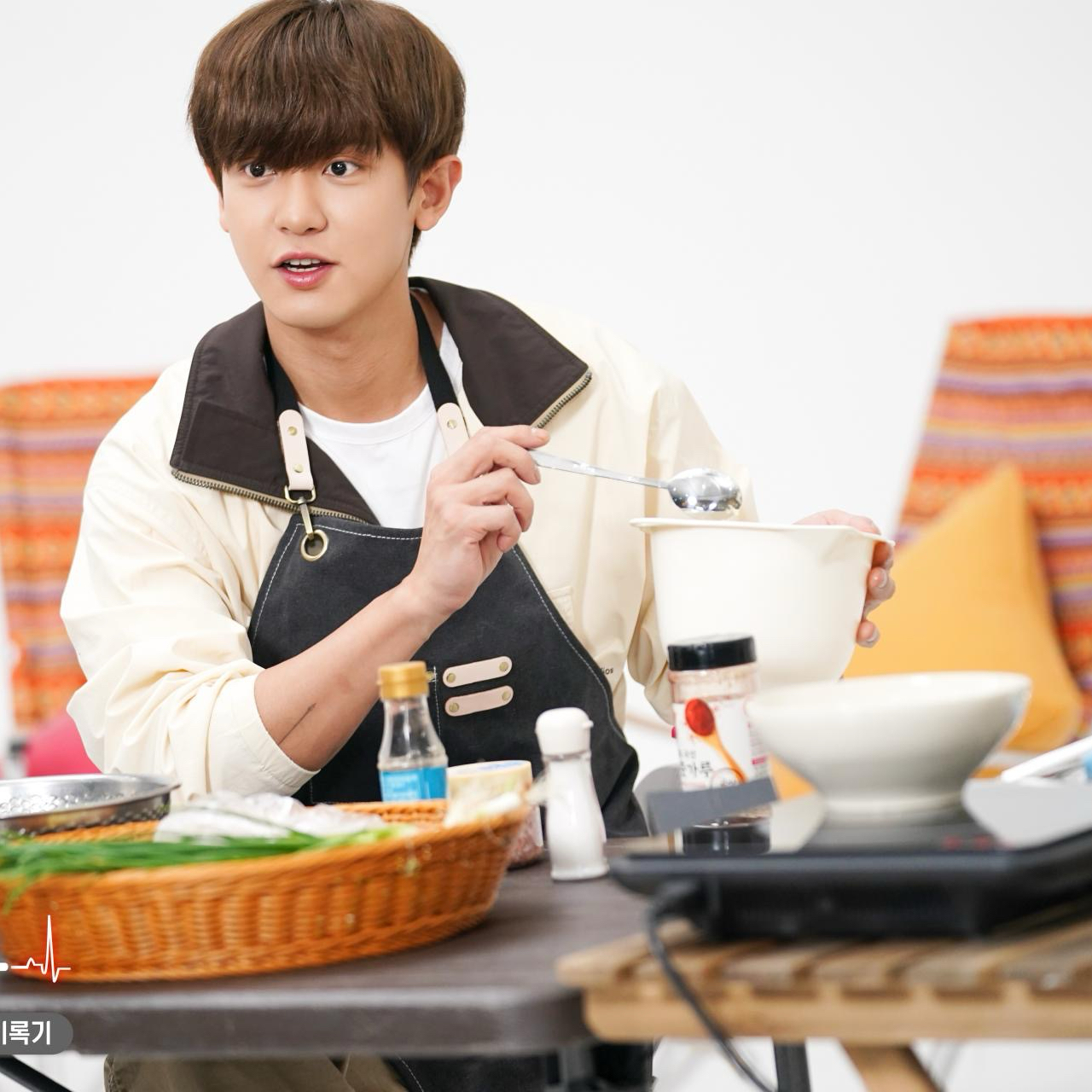 찬열 (EXO)의 비하인드 컷