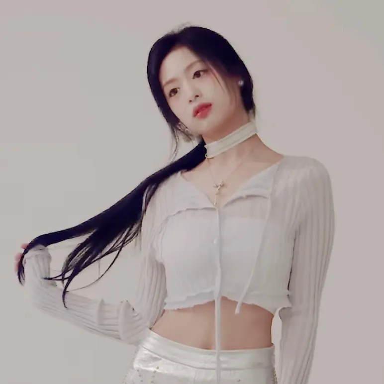 Behind-the-scenes cut of Ahyeon (BABYMONSTER)