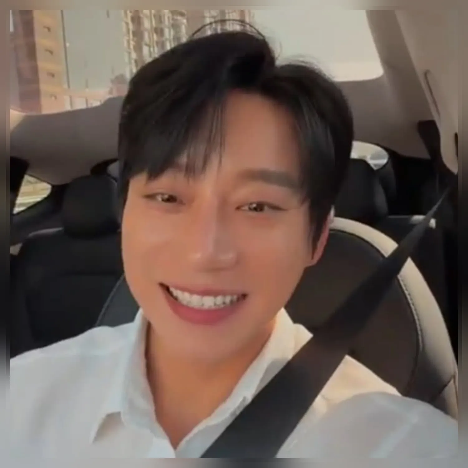 Momen yang diabadikan oleh penggemar Hwang Chiyeol