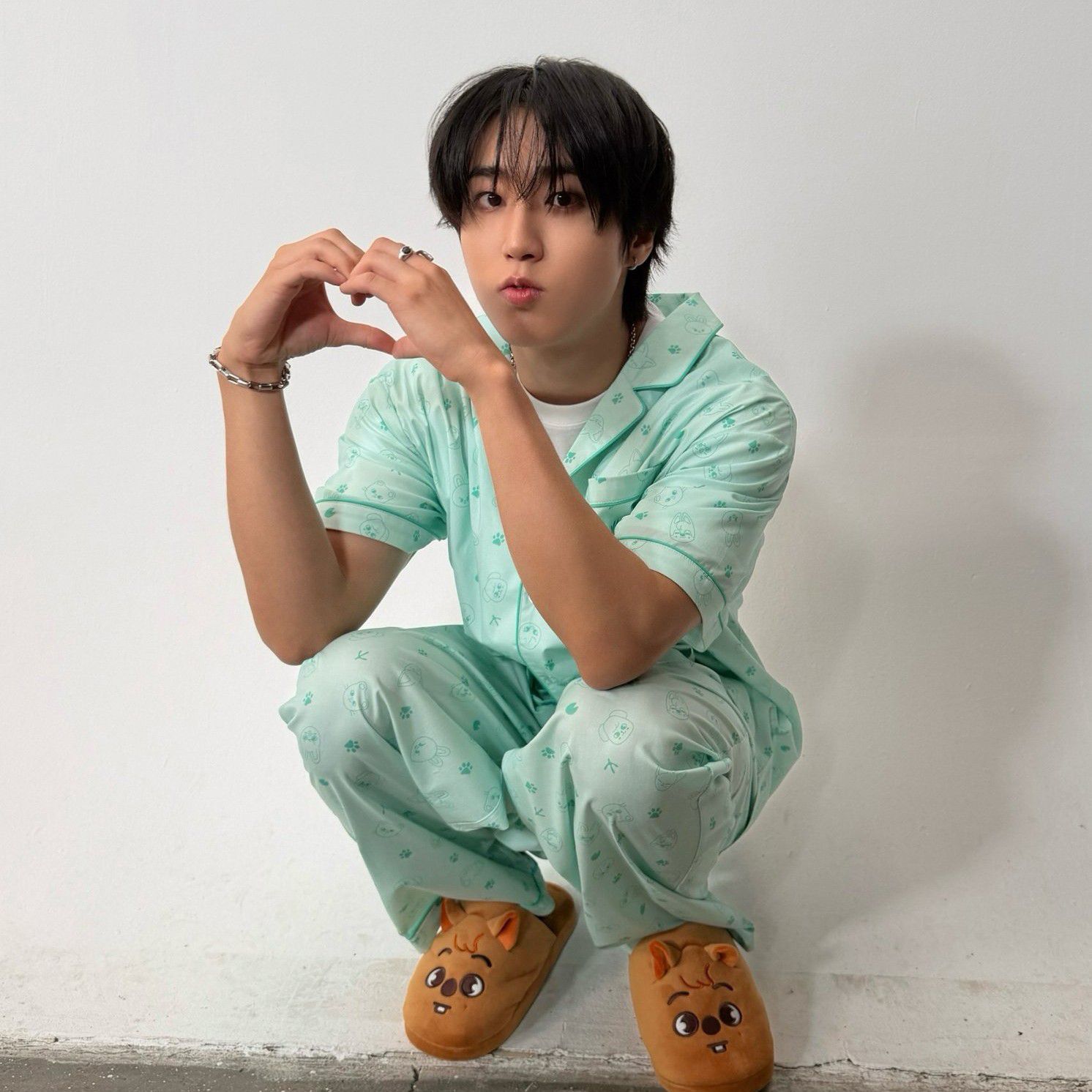 Behind-the-scenes cut of HAN (Stray Kids)