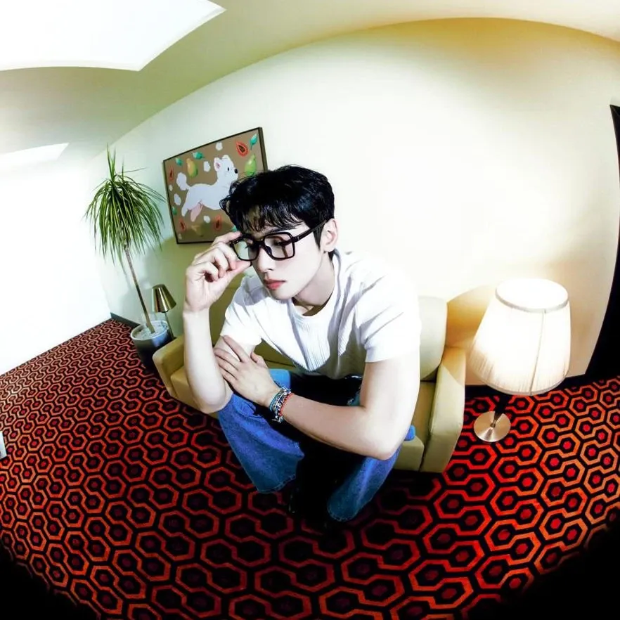 A moment captured by Eunwoo (ASTRO)'s fan