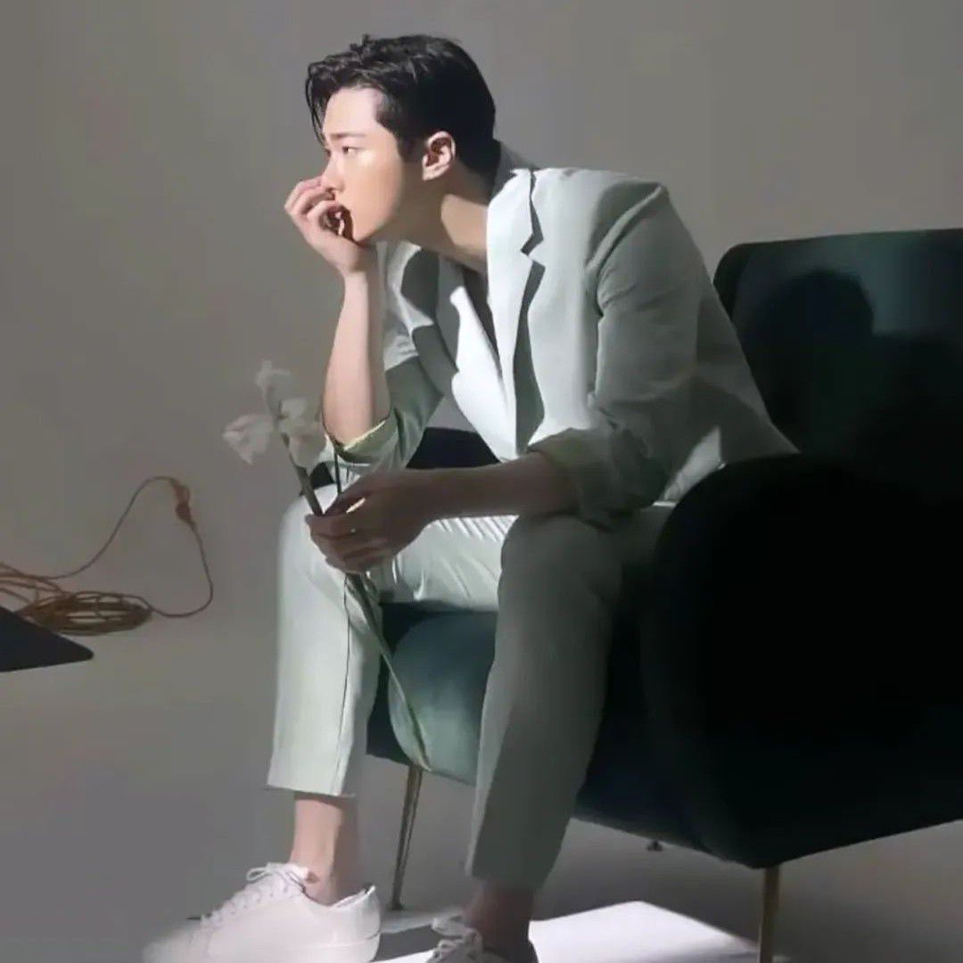 Behind-the-scenes cut of Moonbin (ASTRO)