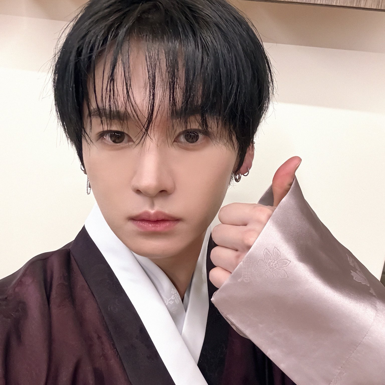 Behind-the-scenes cut of Lee Know (Stray Kids)