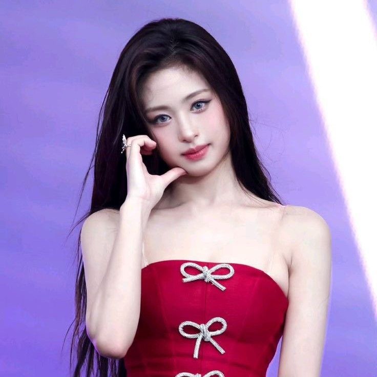 Behind-the-scenes cut of Ahyeon (BABYMONSTER)