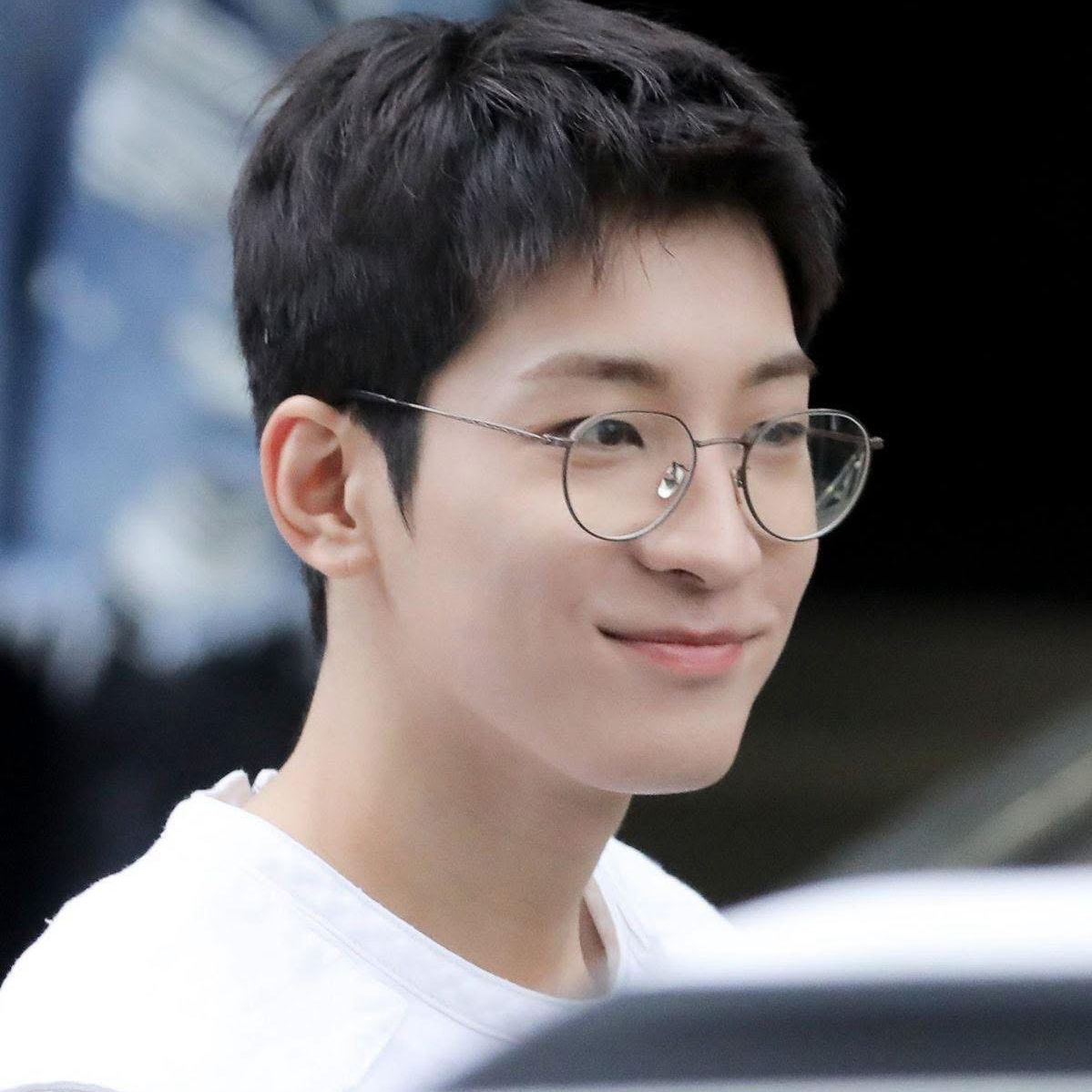 Behind-the-scenes cut of Wonwoo (SEVENTEEN)