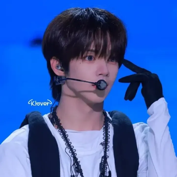 Latest photo of JL (AHOF)