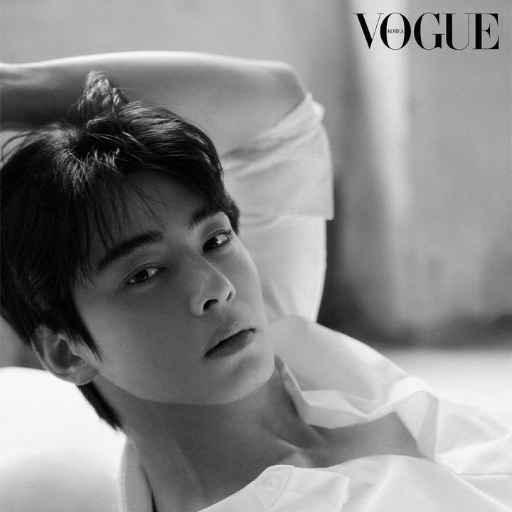 아스트로 최근 활동샷