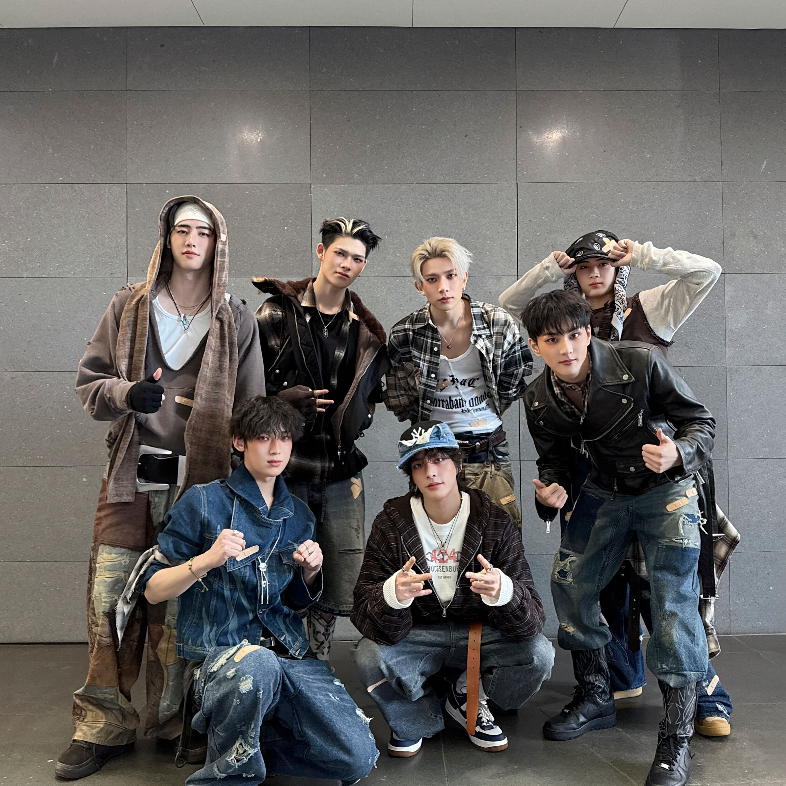 ENHYPEN의 최신 사진