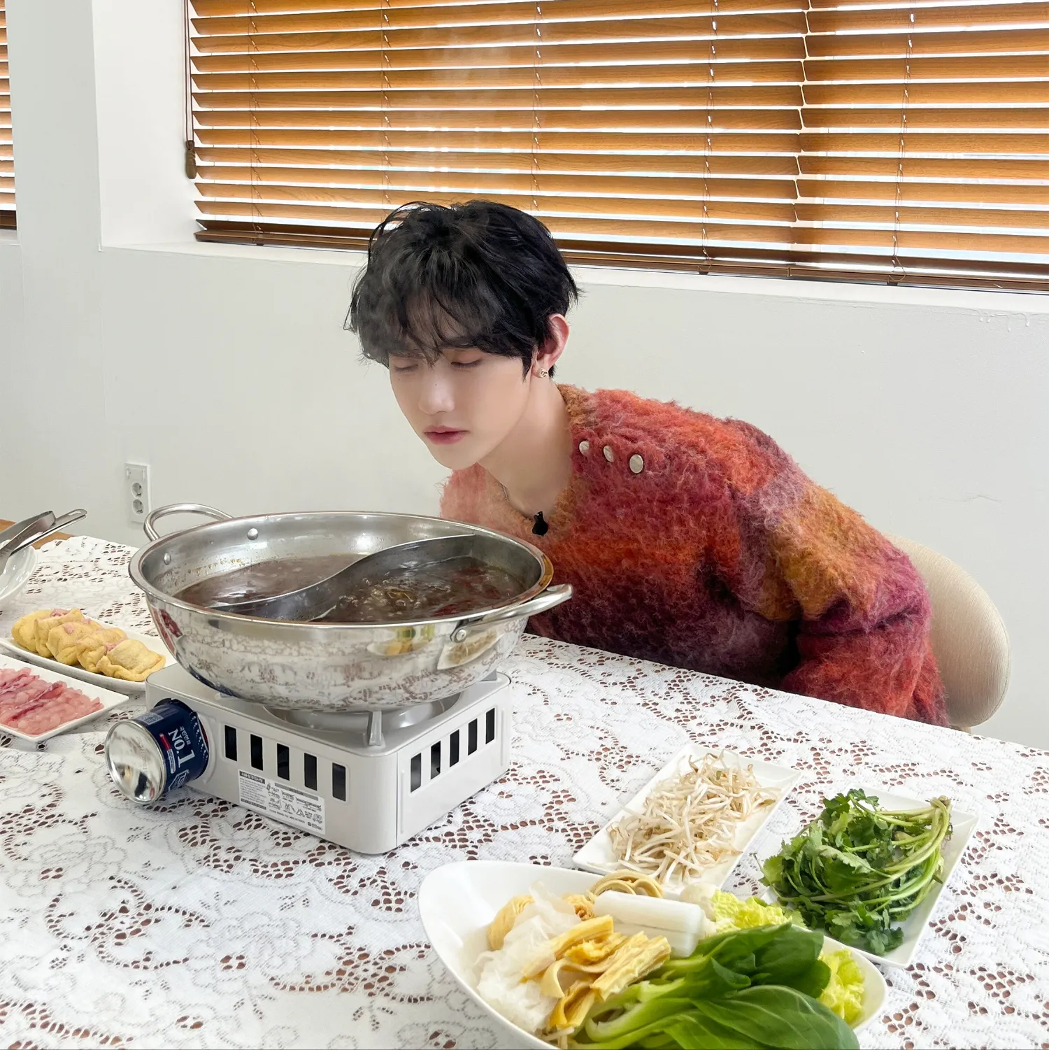 A moment captured by Zhang Hao's fan