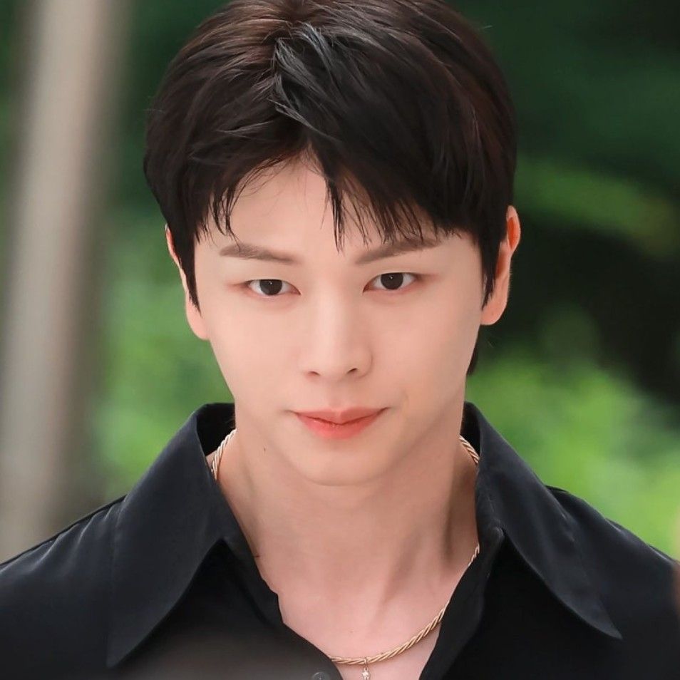 A moment captured by Yook Sungjae (BTOB)'s fan