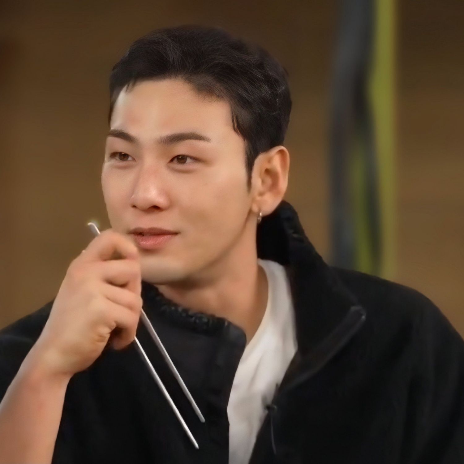 A moment captured by Baekho's fan