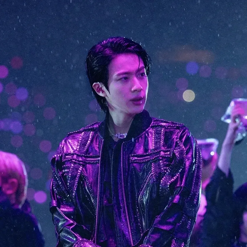 Foto terbaru Jin (BTS)