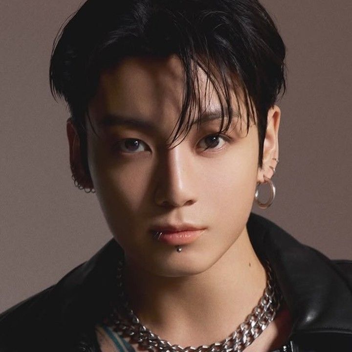 Latest photo of Jungkook (BTS)