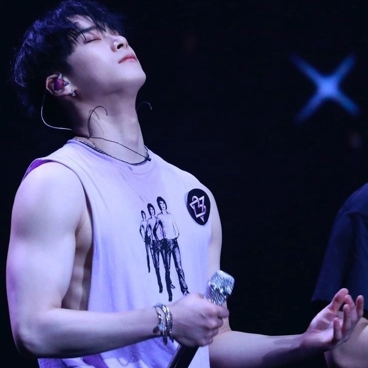 A moment captured by Moonbin (ASTRO)'s fan