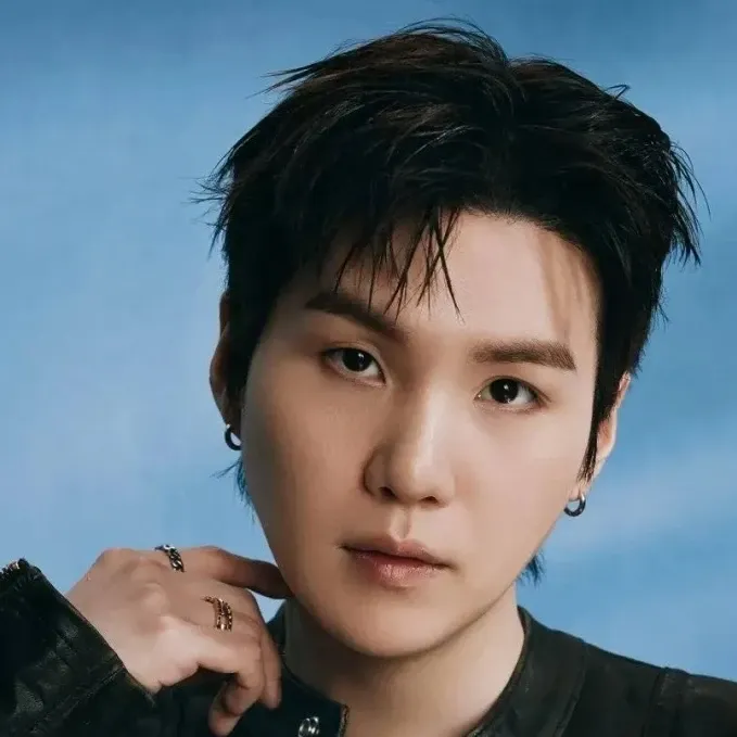 Foto terbaru SUGA (BTS)