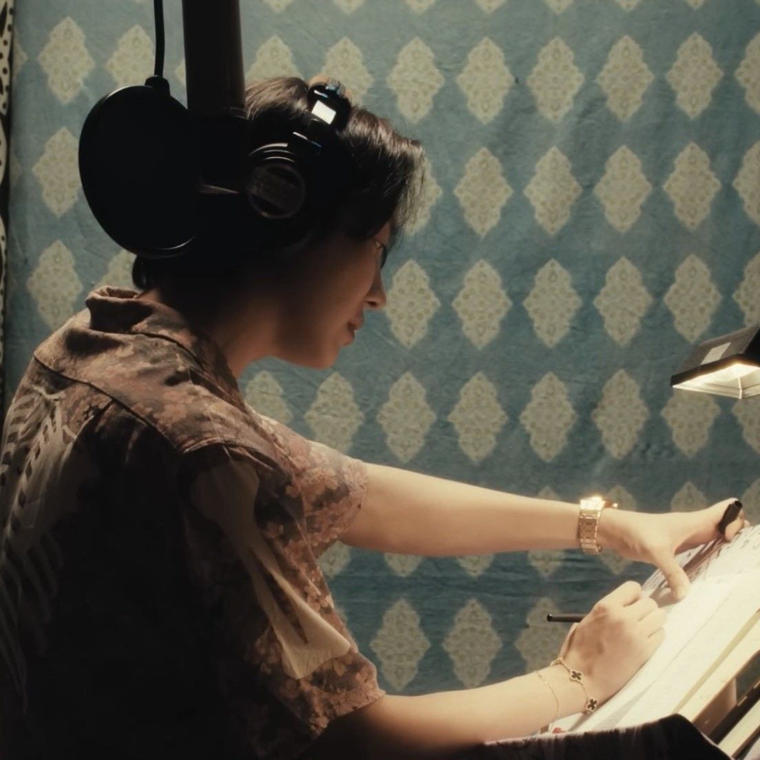 Foto aktivitas terbaru j-hope (BTS)