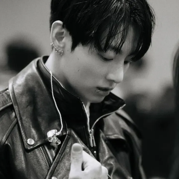 Potret di balik layar Jungkook (BTS)