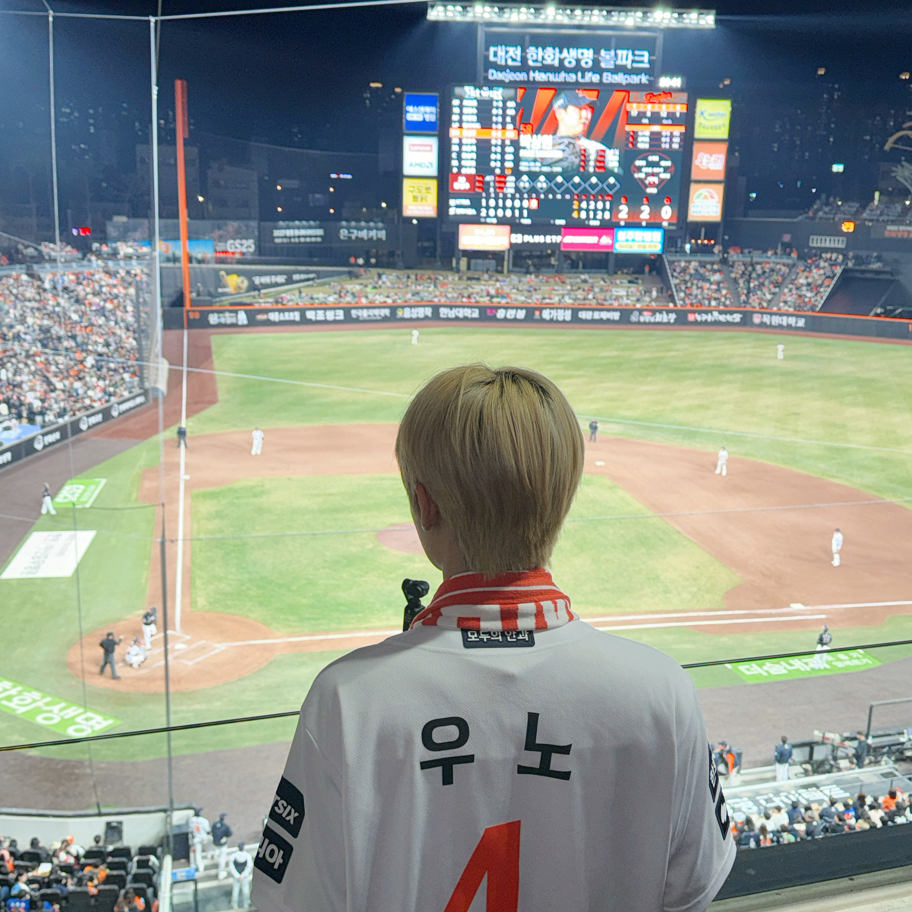 Behind-the-scenes cut of Woono (YOUNITE)