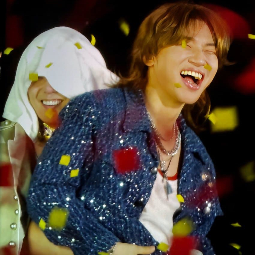 BIGBANGの舞台裏ショット