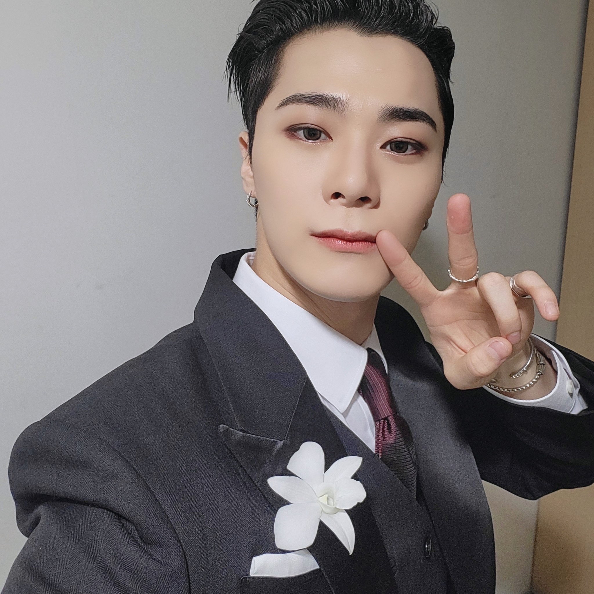 Behind-the-scenes cut of Moonbin (ASTRO)
