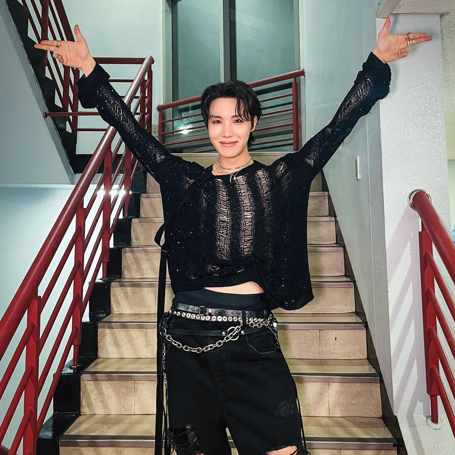 Konten idola populer yang trending di komunitas