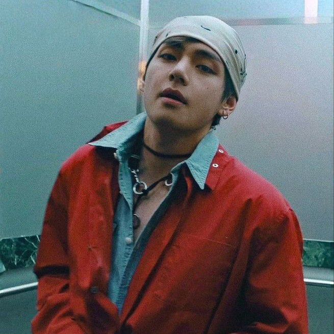 Foto terbaru V (BTS)