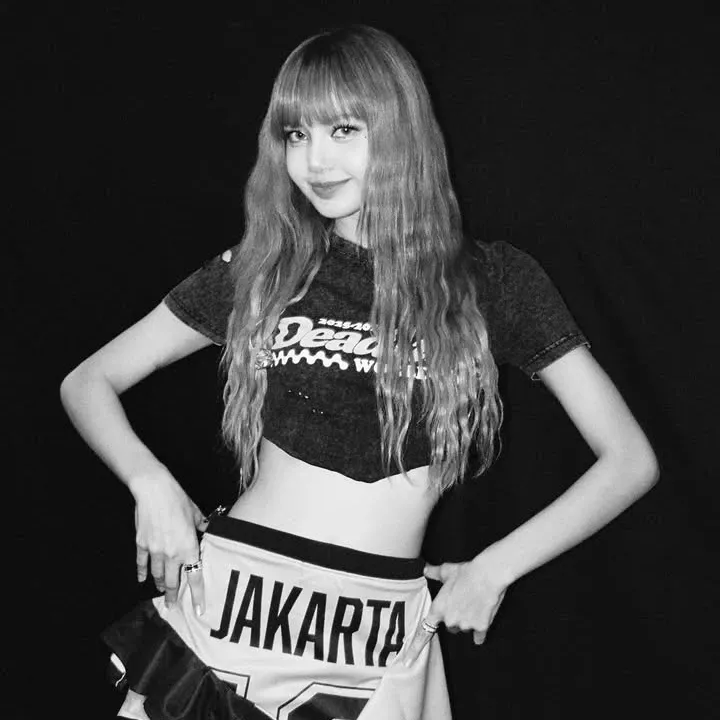 리사 (BLACKPINK)의 최신 사진
