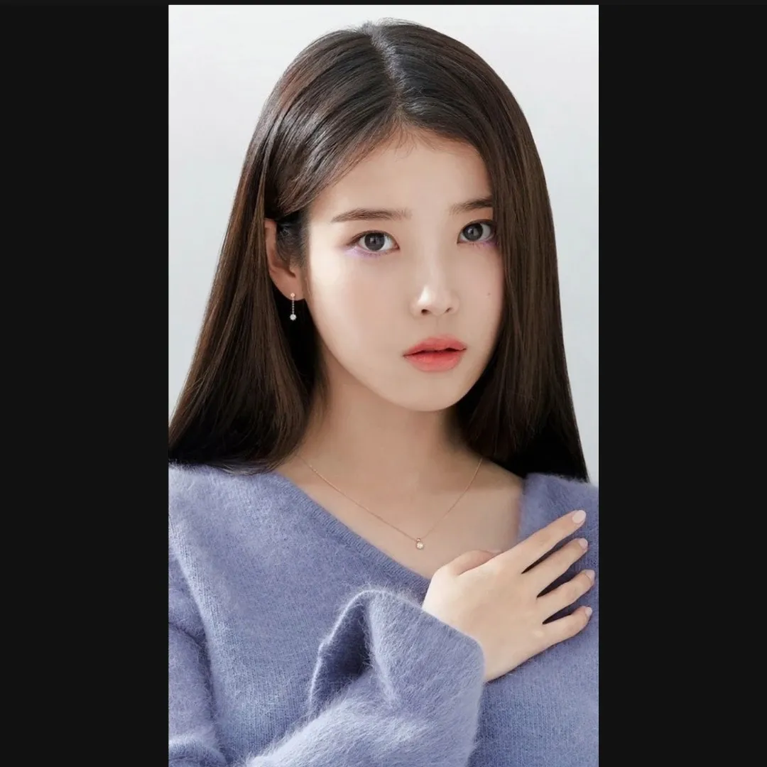 아이유 최근 활동샷