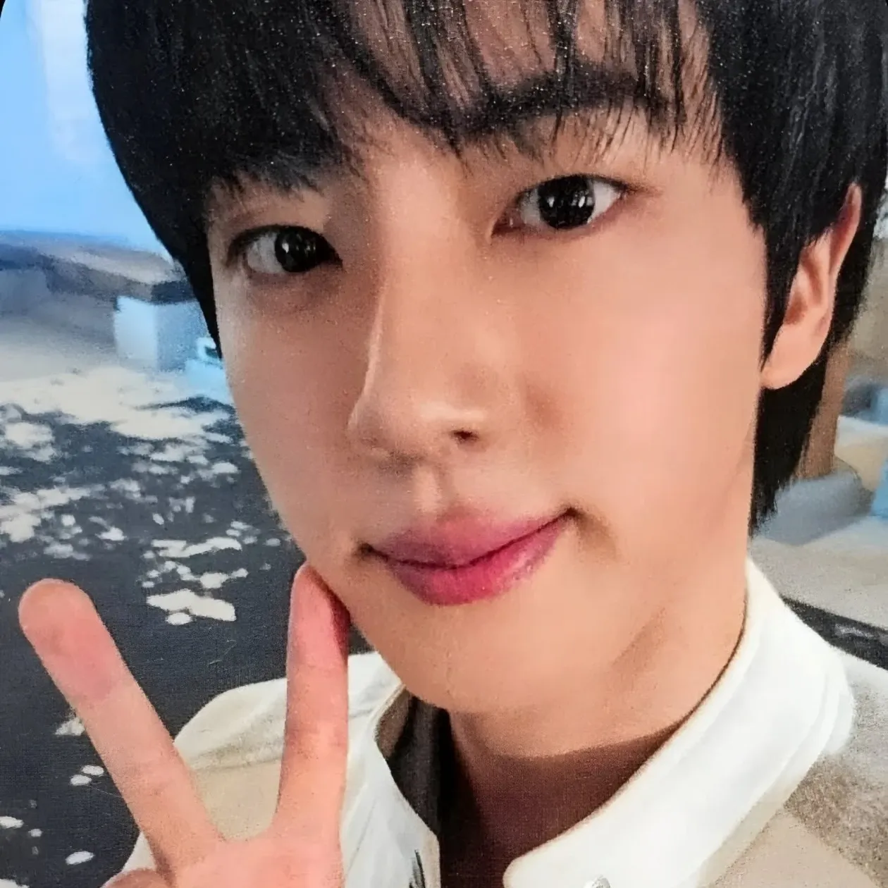 Momen yang diabadikan oleh penggemar Jin (BTS)