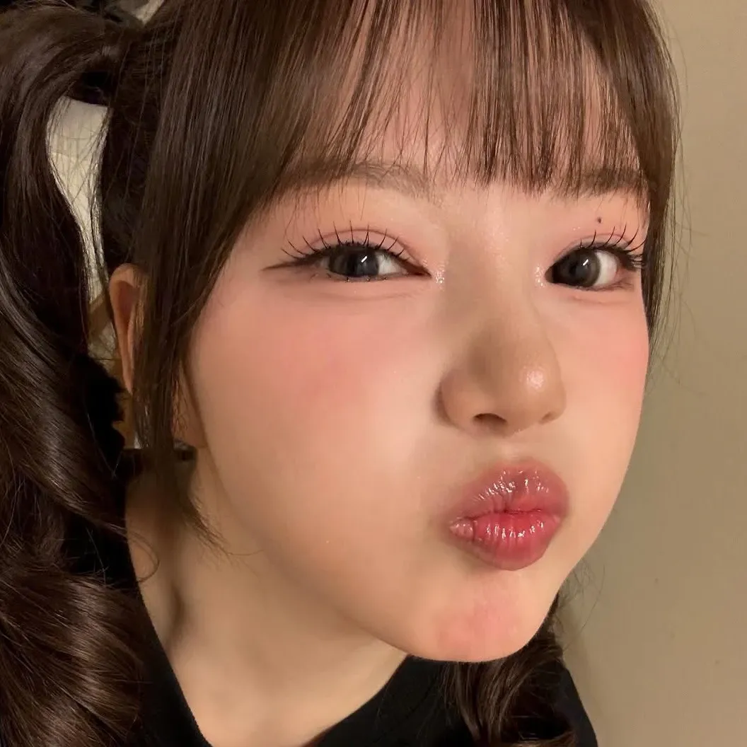 Latest photo of Yerin (GFRIEND)