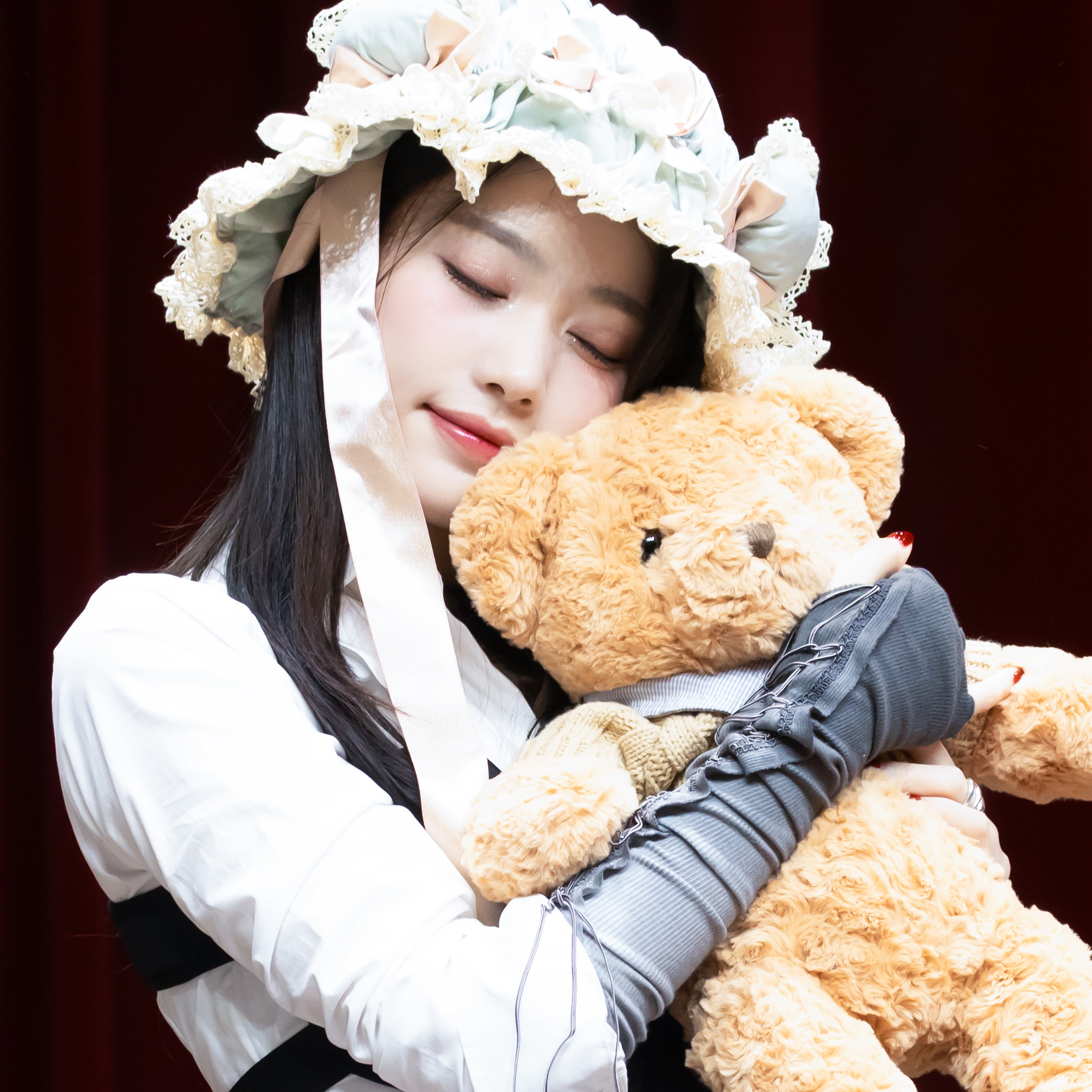 Latest photo of Xiao Ting (Kep1er)