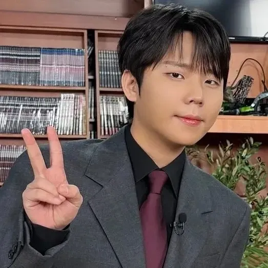 Recent activity shot of Jung Seunghwan