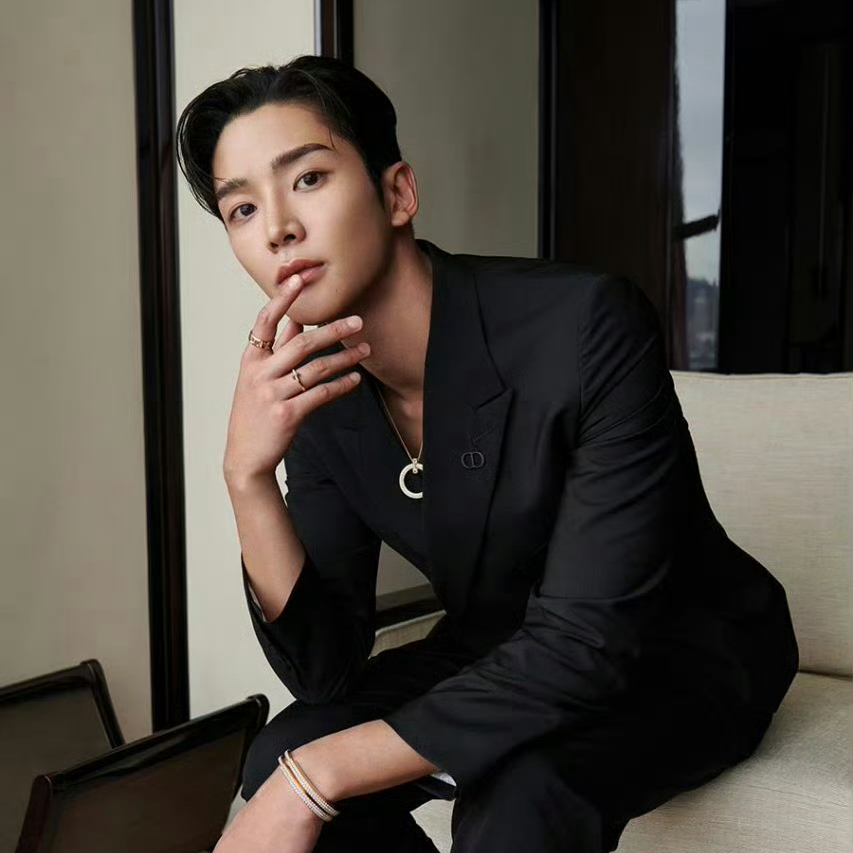 로운 팬이 찍은 순간