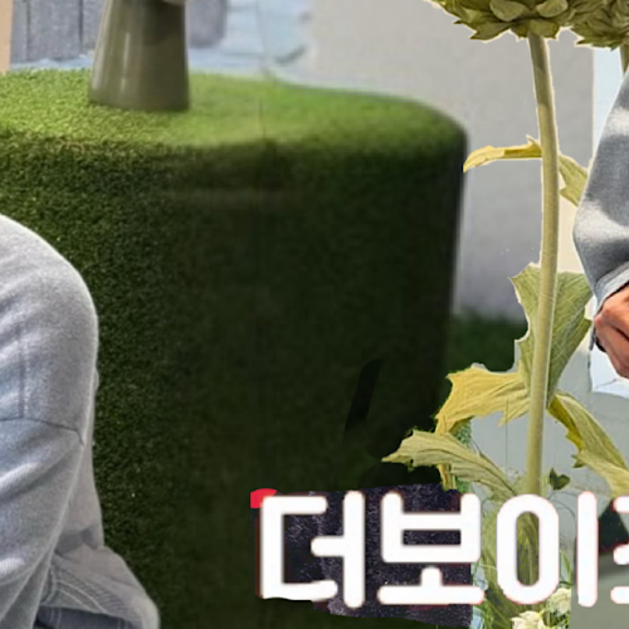 Latest photo of Hyunjae (THE BOYZ)