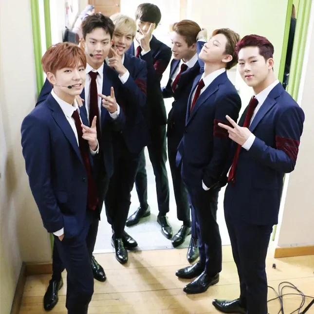 Momen yang diabadikan oleh penggemar MONSTA X