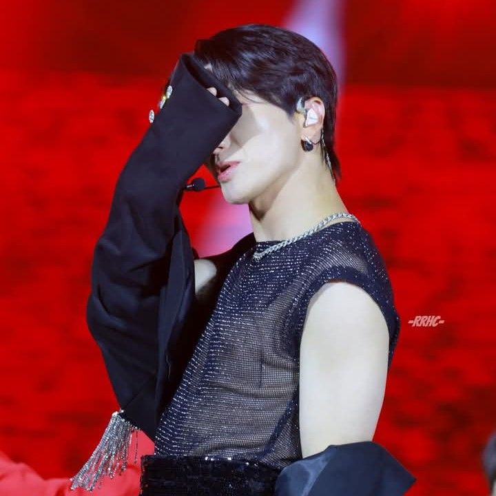 A moment captured by Leeteuk (Super Junior)'s fan