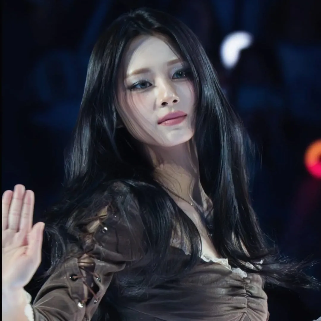 ツウィ (TWICE)の最新写真