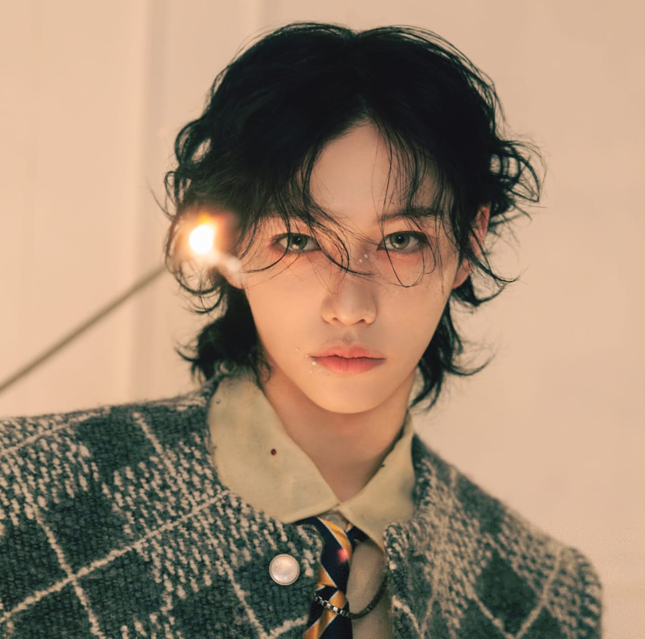 Behind-the-scenes cut of Felix (Stray Kids)