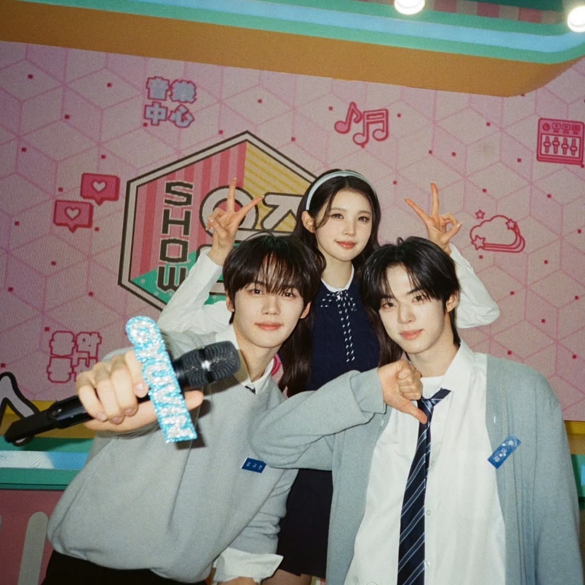 Latest photo of Kim Gyuvin (AND2BLE)