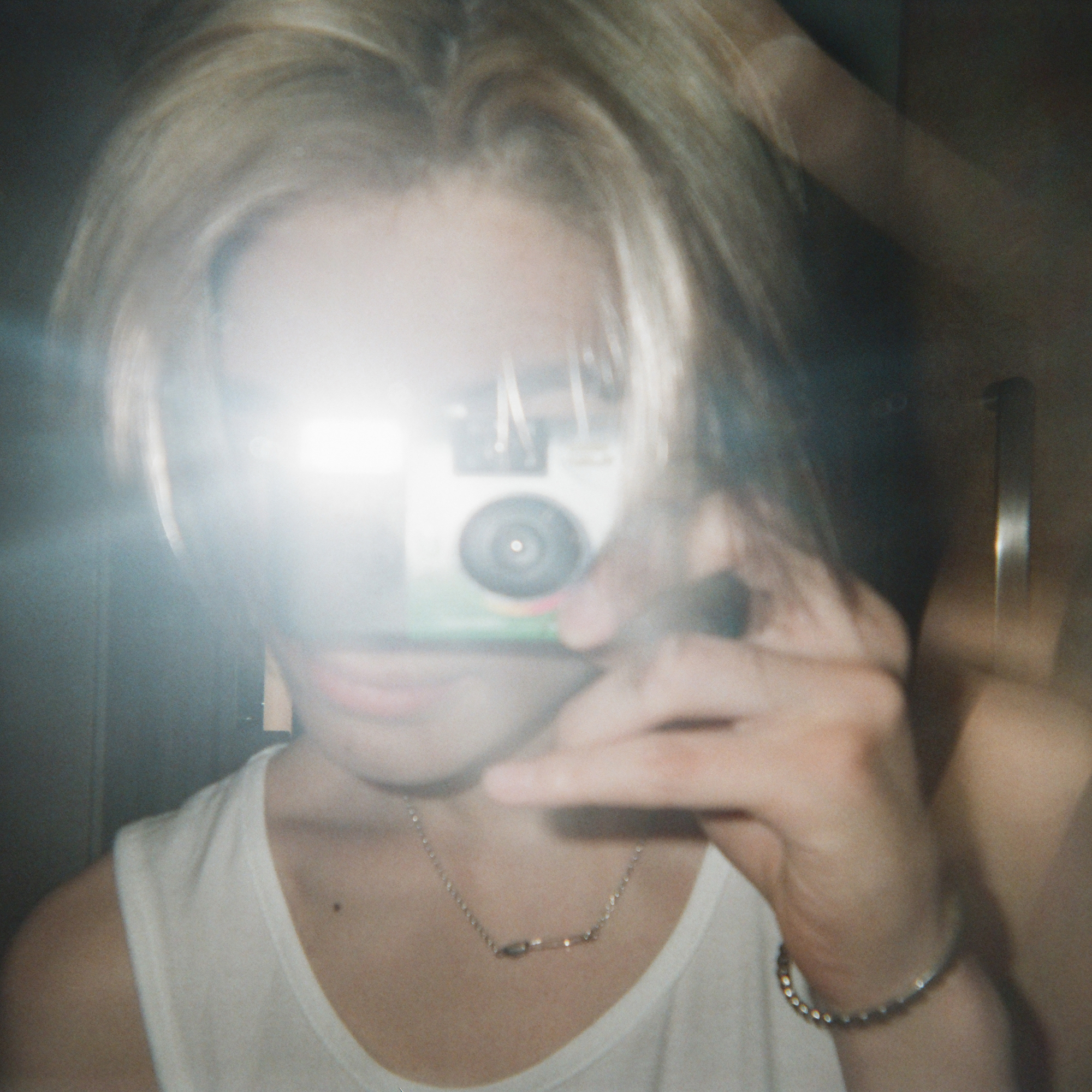 Momen yang diabadikan oleh penggemar NI-KI (ENHYPEN)