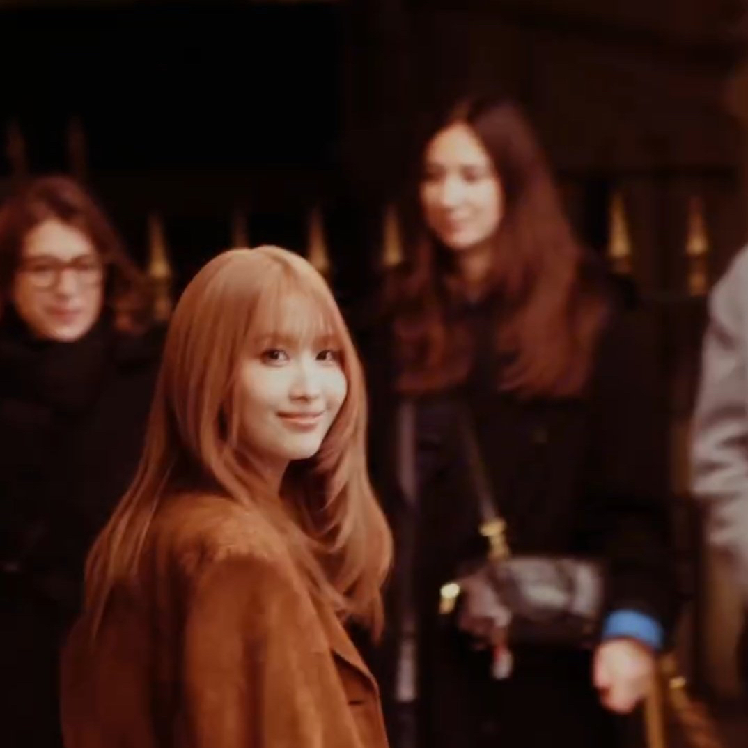 Potret di balik layar Momo (TWICE)