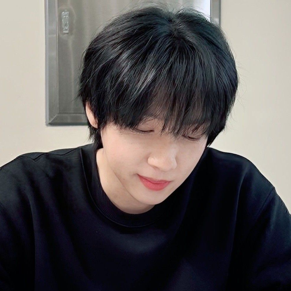 Latest photo of Jeong Sewoon