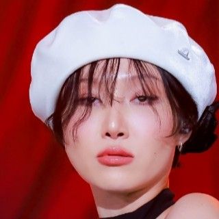 Behind-the-scenes cut of Hwasa (MAMAMOO)