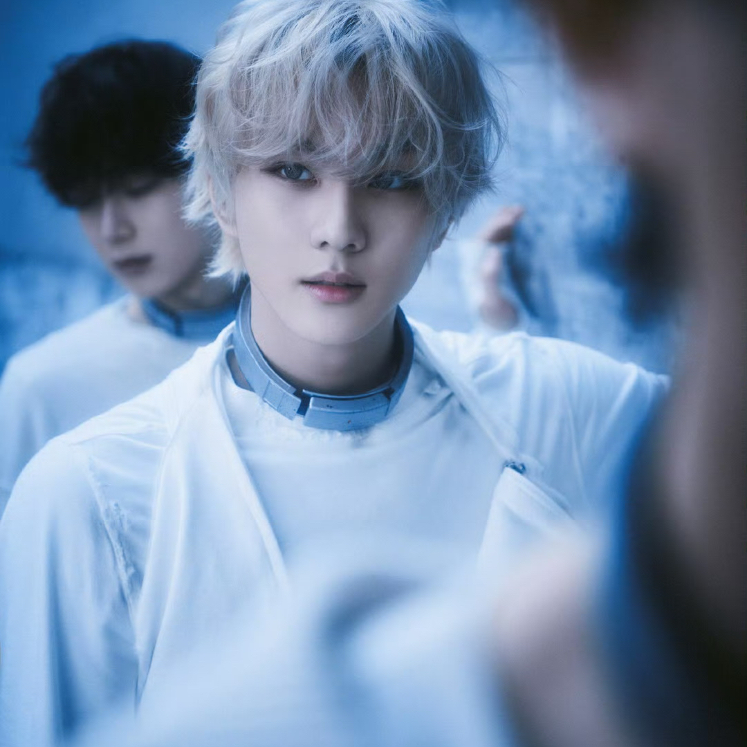 Latest photo of Jungwon (ENHYPEN)