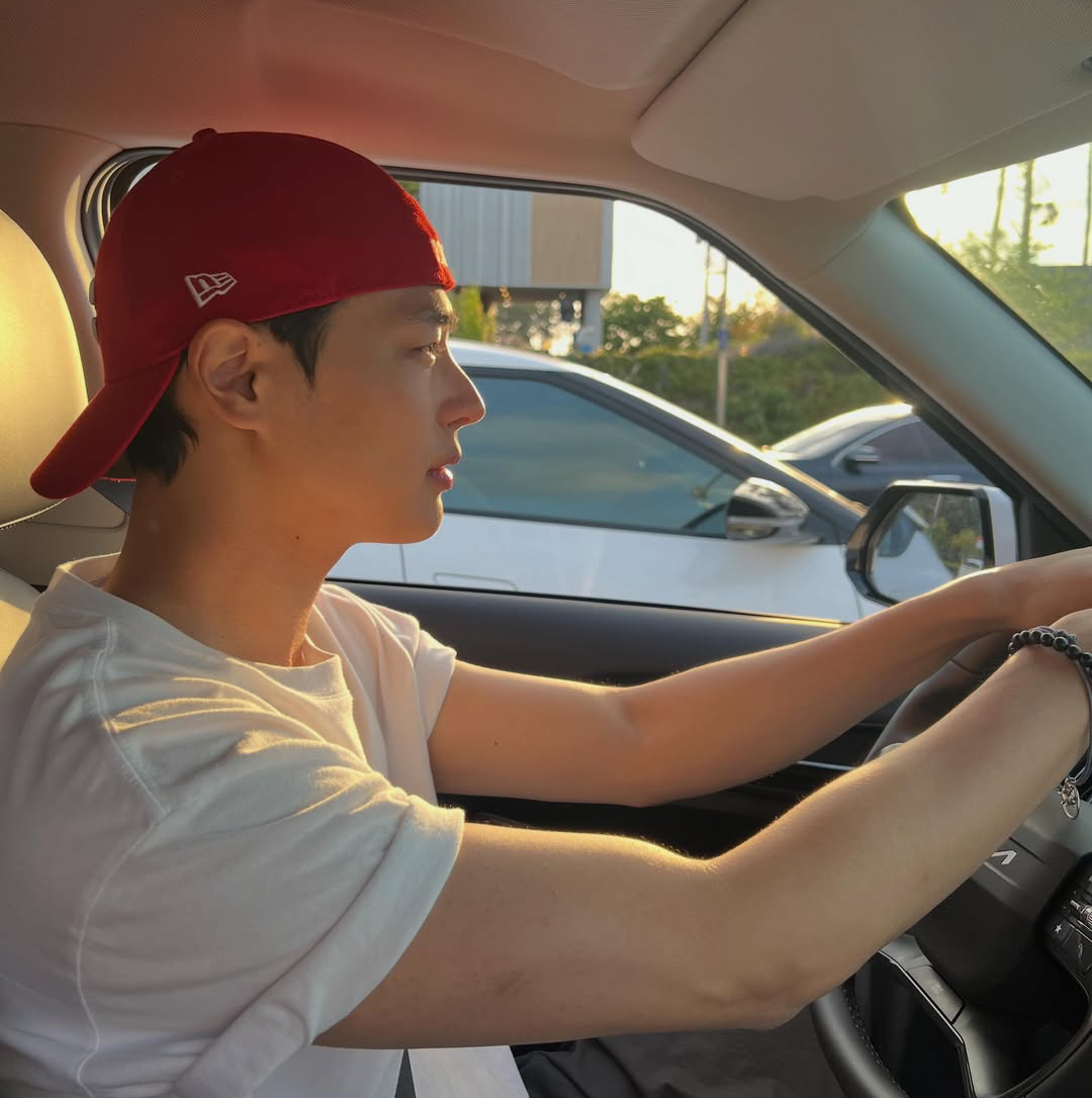 Foto terbaru Choi Byungchan