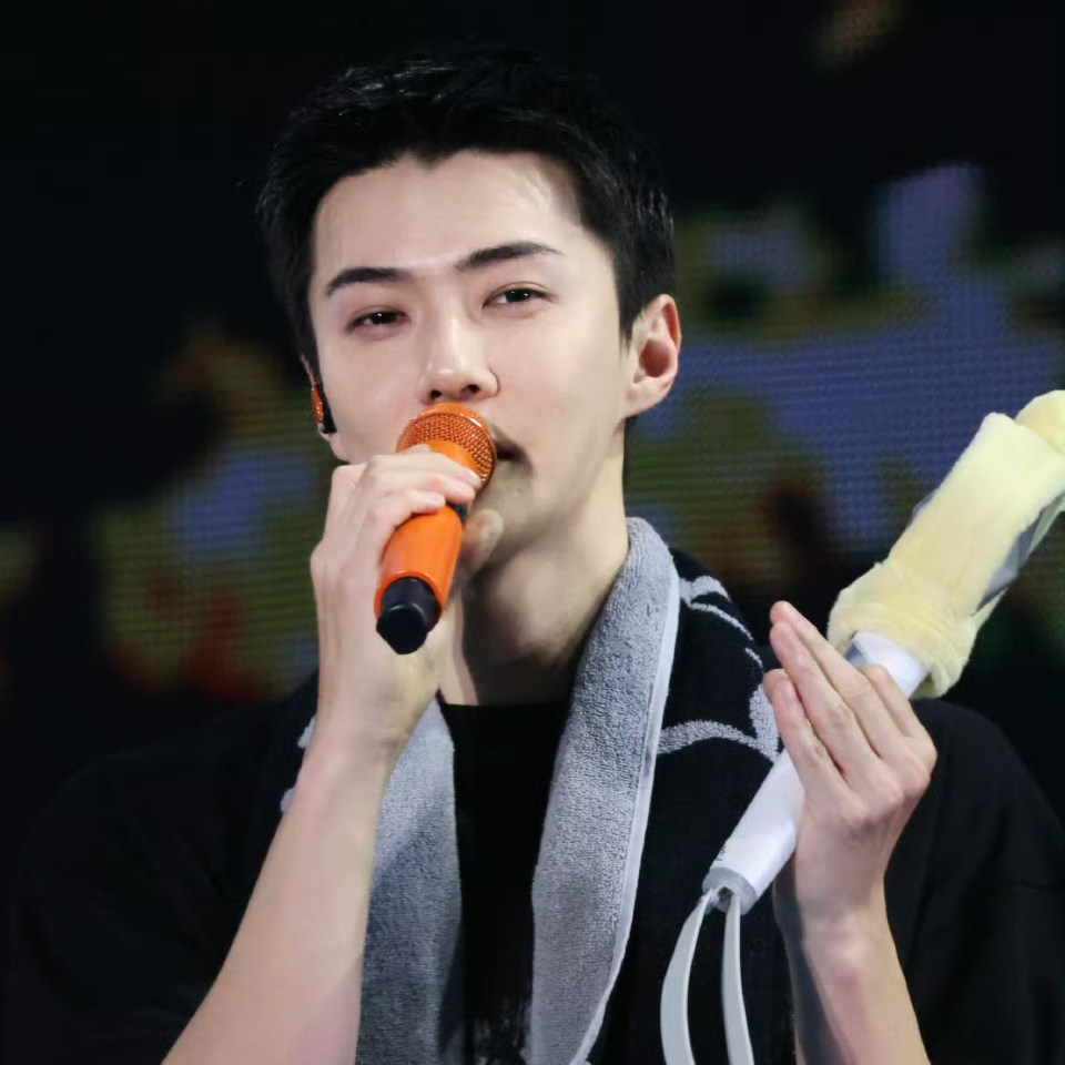 세훈 (EXO)의 최신 사진