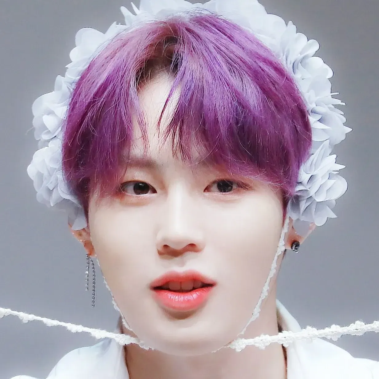 Behind-the-scenes cut of Ha Sungwoon