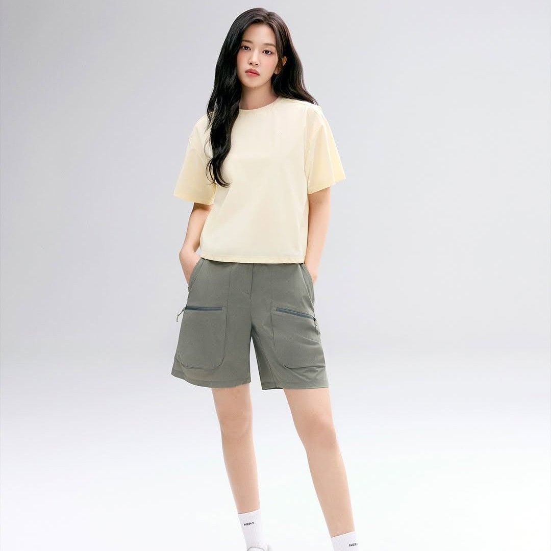 Foto aktivitas terbaru An Yujin (IVE)